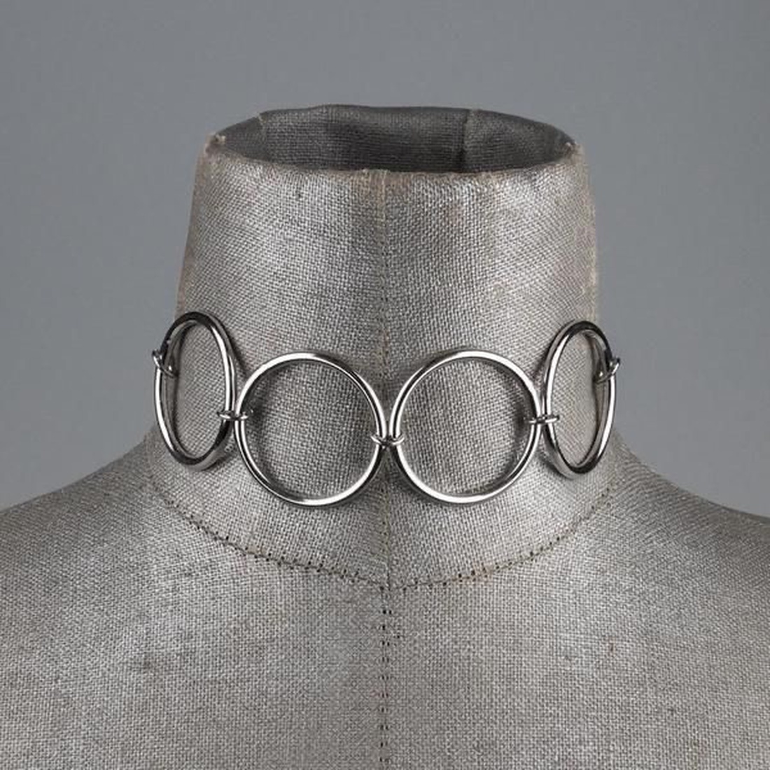 Colier tip choker - bijuterii - coliere - coliere lungi - Artynos.ro Colier tip choker - bijuterii - coliere - coliere lungi - Artynos.ro