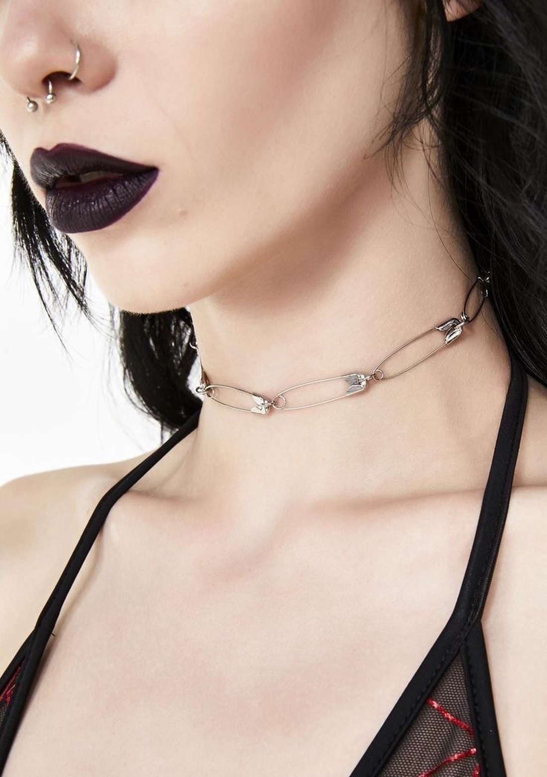 Colier tip choker - bijuterii - coliere - coliere lungi - Artynos.ro Colier tip choker - bijuterii - coliere - coliere lungi - Artynos.ro