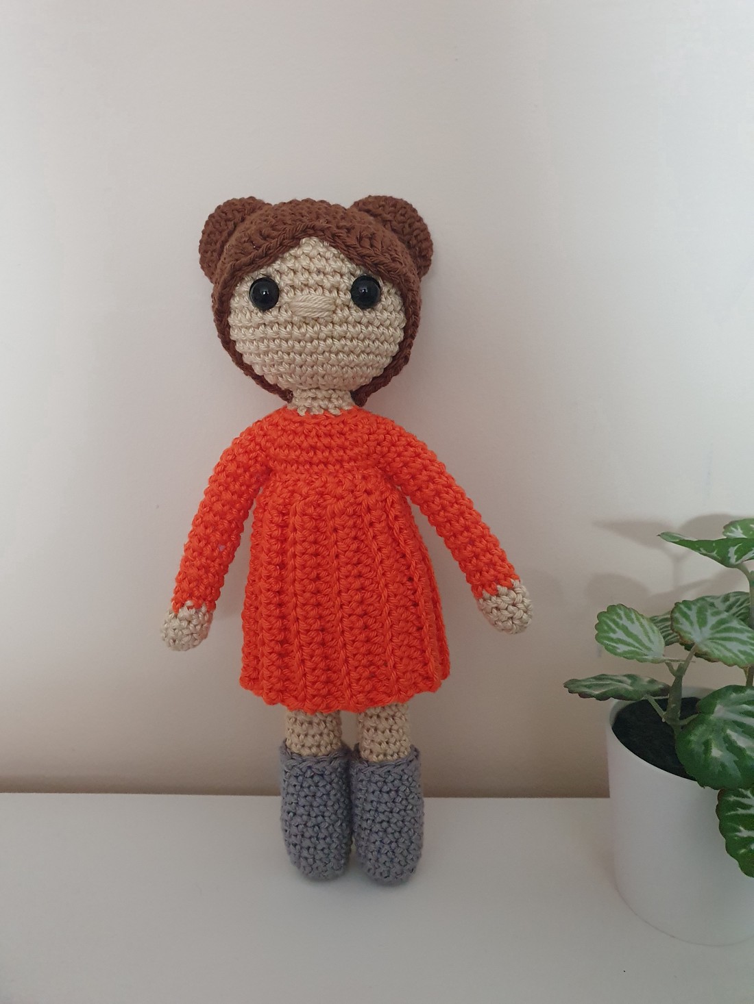 Croșetat fată păpușă - jucării și echipamente pentru copii - plușuri - păpușă croșetată, păpușă de pluș - Artynos.ro