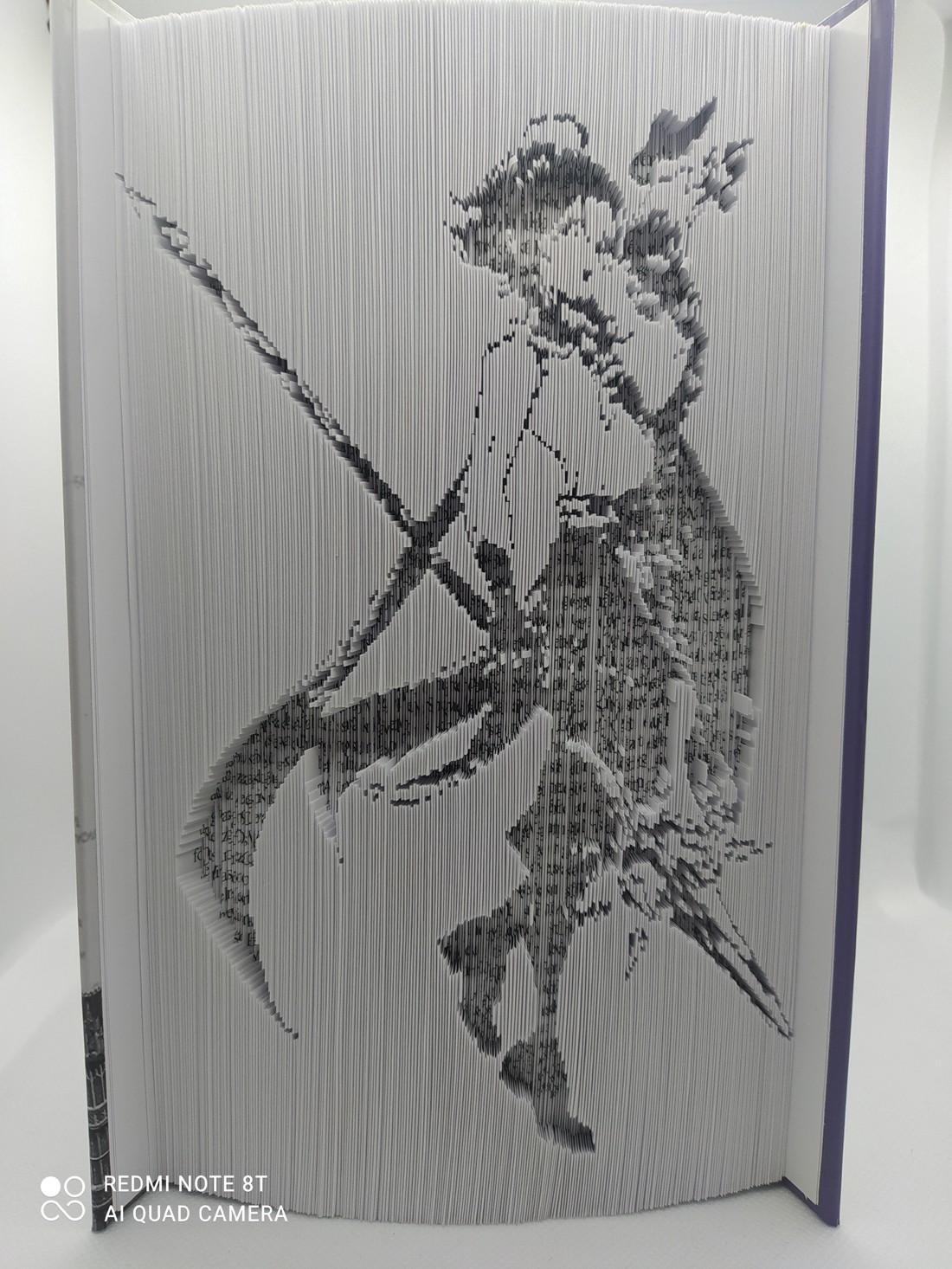 Sculptură de carte animată unică - casă & stil de viață - accesorii pentru decorat casa - decorațiuni de masă și decorațiuni pentru rafturi  - sculptură de carte, carte pliată - Artynos.ro