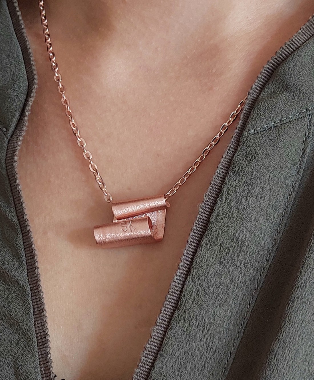 Colier cu pandantiv din cupru -  - Artynos.ro Colier cu pandantiv din cupru -  - Artynos.ro