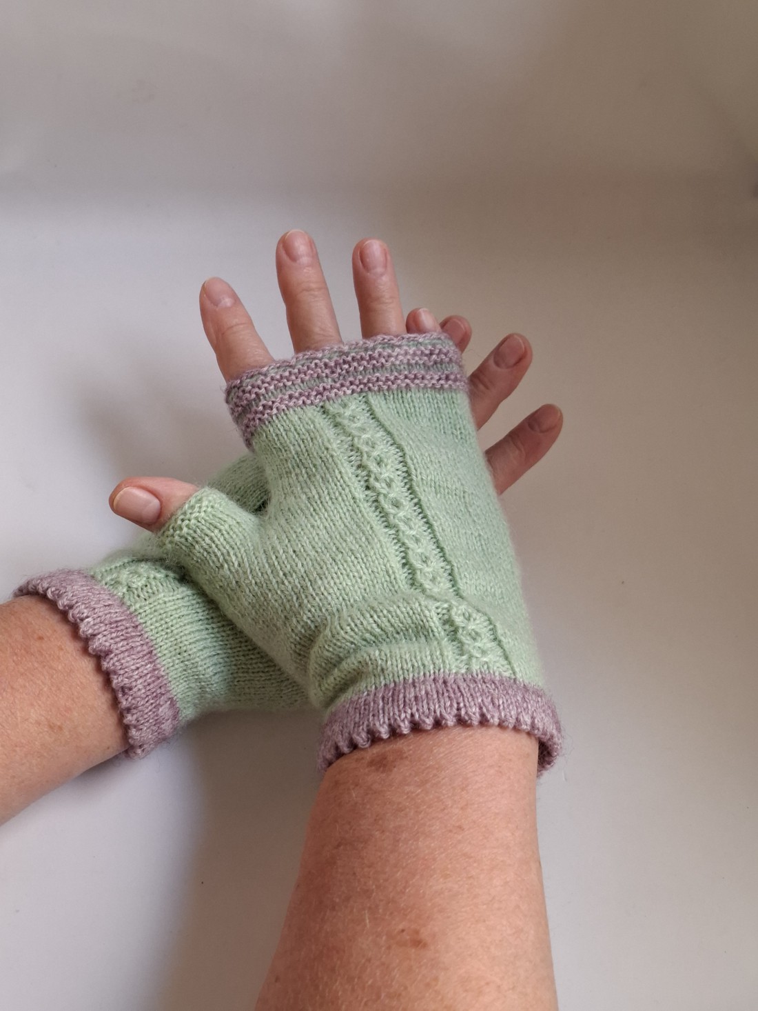 Mănuși tricotate manual, încălzitor de mână -  - Artynos.ro