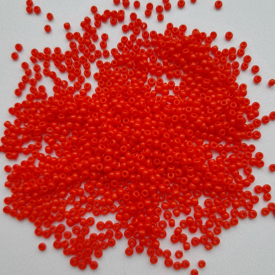 Toho Round Mantis Pearl - Dimensiune 11/0 - 10 grame per pachet - Opaque Sunset Orange - - Artynos.ro Toho Round Mantis Pearl - Dimensiune 11/0 - 10 grame per pachet - Opaque Sunset Orange - - Artynos.ro
