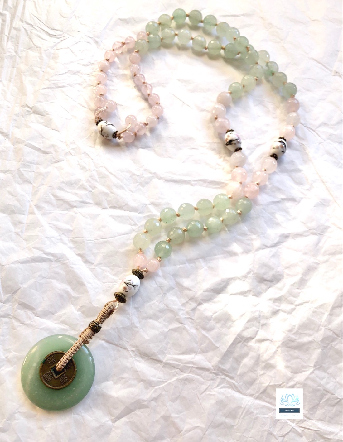 Colier mineral macrame cu aventurină și cuarț roz, bijuterii minerale - - Artynos.ro Colier mineral macrame cu aventurină și cuarț roz, bijuterii minerale - - Artynos.ro