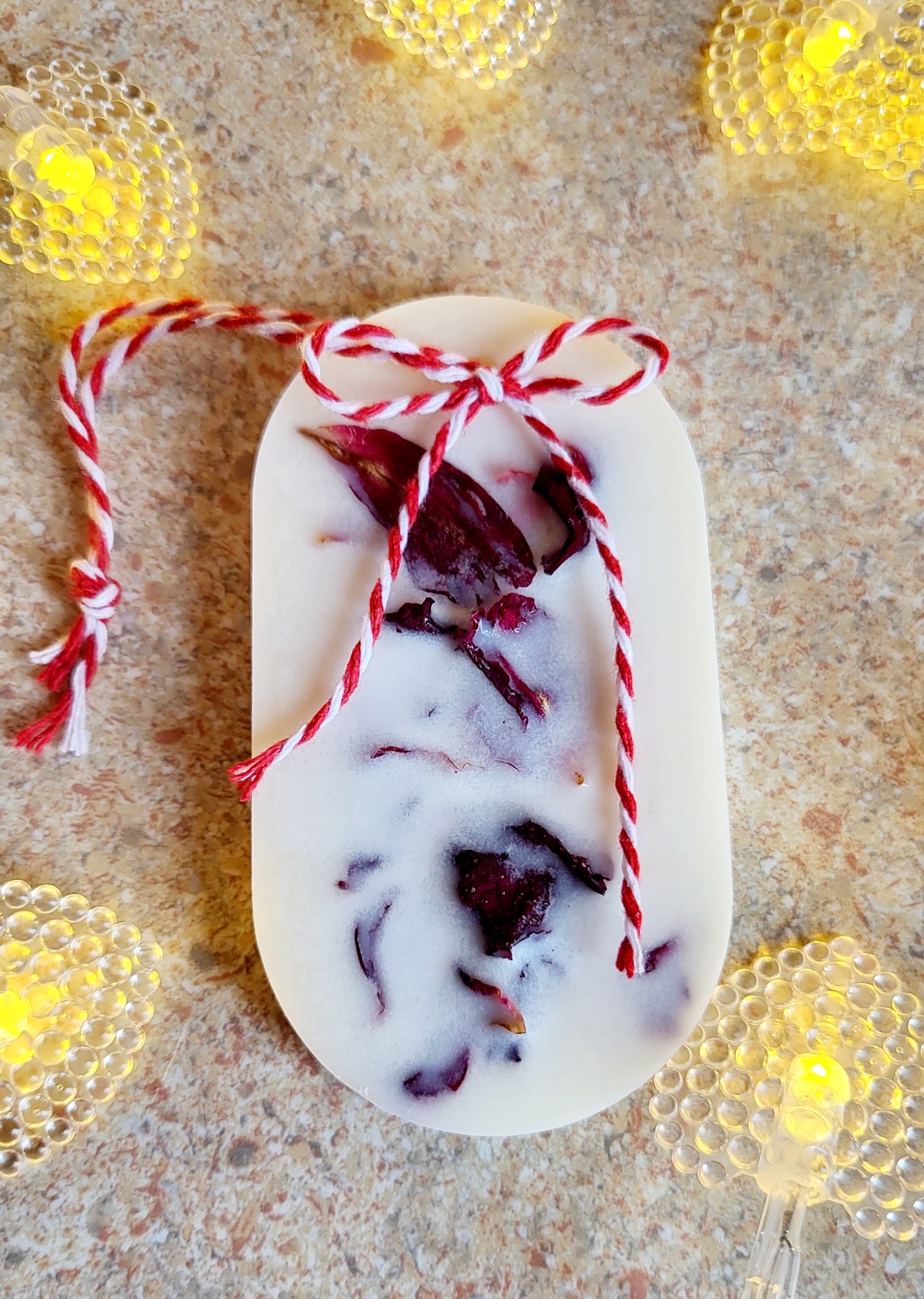 Martisor parfumat din ceara naturala de soia - casă & stil de viață - lumânări, parfumuri, arome - ceară parfumată - Artynos.ro Martisor parfumat din ceara naturala de soia - casă & stil de viață - lumânări, parfumuri, arome - ceară parfumată - Artynos.ro