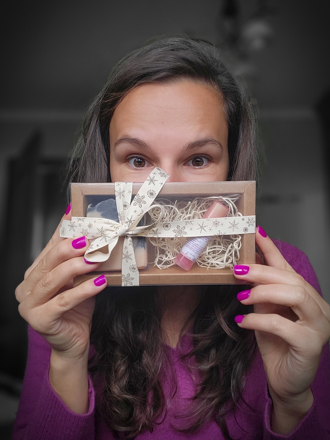 Mini set cadou - baie și frumusețe - accesorii pentru îngrijirea feței - balsam de buze - Artynos.ro