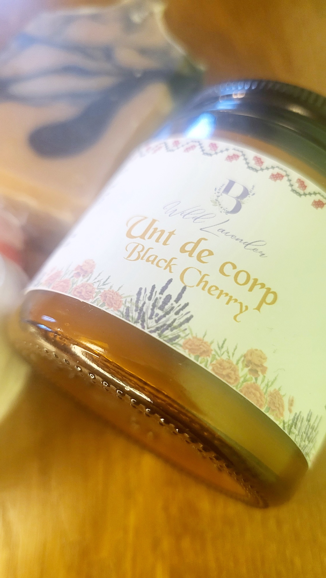 Unt de corp luxuriant 120 ml - igienă și înfrumusețare - produse de igienă personală - loțiune și unt de corp - Artynos.ro