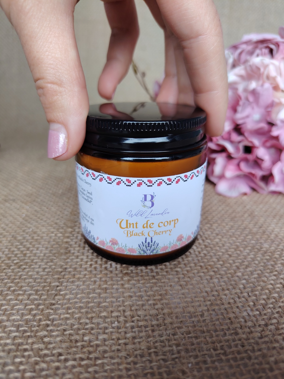 Unt de corp bătut � textură aerată, hidratare luxuriantă - igienă și înfrumusețare - produse de igienă personală - loțiune și unt de corp - Artynos.ro