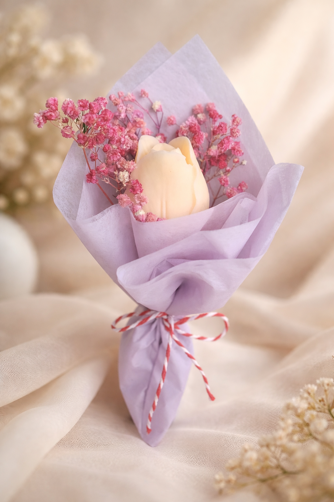 Buchețel parfumat cu bujor din ceară și flori uscate - casă & stil de viață - lumânări, parfumuri, arome - ceară parfumată - Artynos.ro