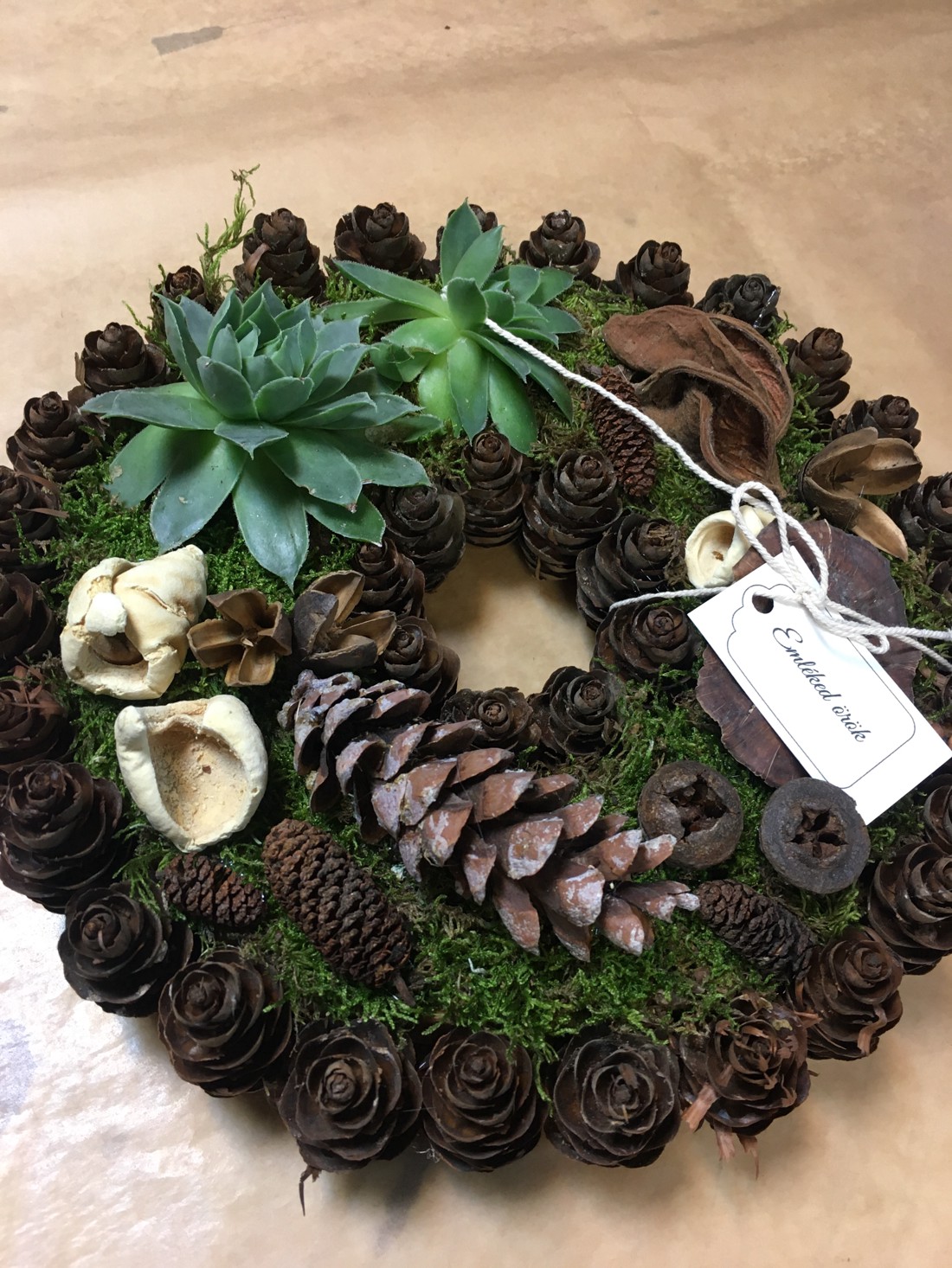 Coroană naturală, ornament funerar - Amintirile tale sunt eterne -  - Artynos.ro
