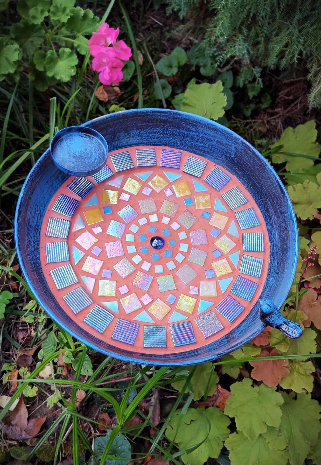 REKREDENC - Mâncător de păsări mozaic cu suport (44) - casă & stil de viață - accesorii pentru casă și grădină - hrănitoare păsări - Artynos.ro