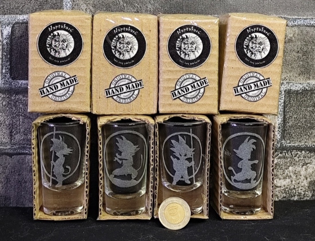 Set de pahare Manga Dragon Ball Son Goku  -  - Artynos.ro