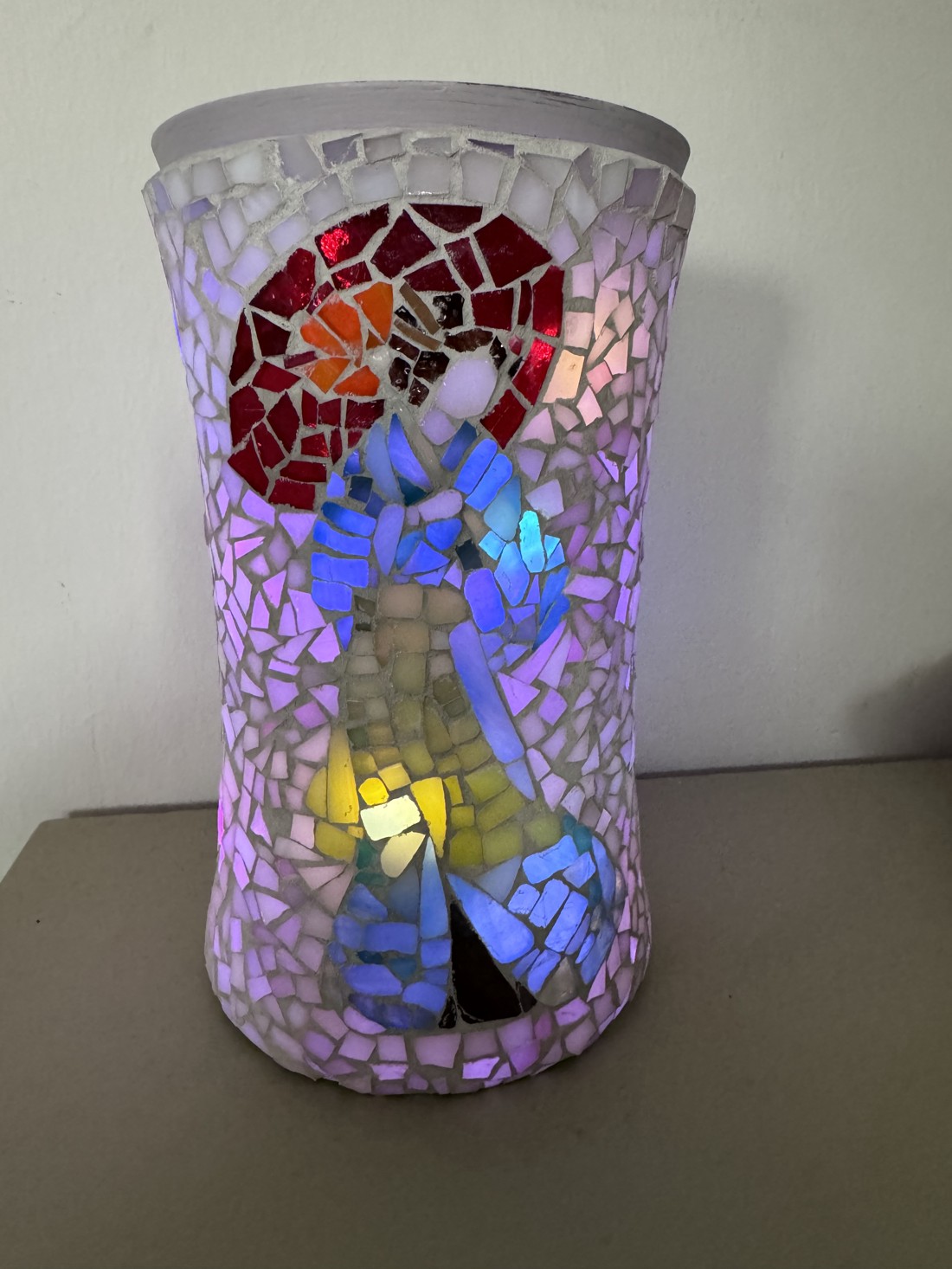 Lampă decorativă artizanală cu mozaic în stil Tiffany  -  - Artynos.ro