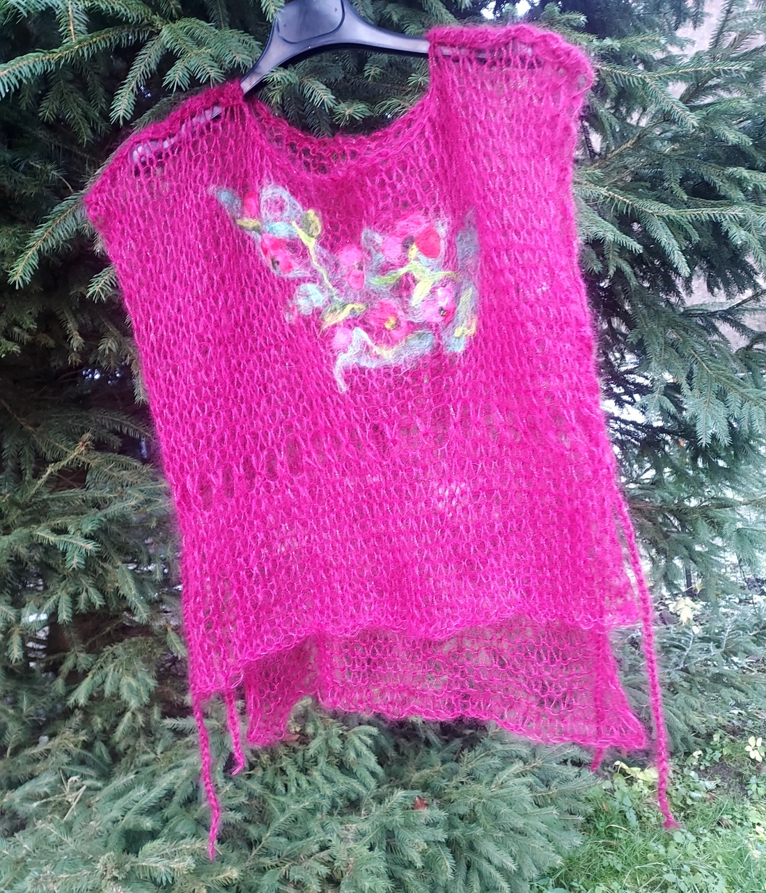 Vesta cu flori impaslite  - îmbrăcăminte și modă - haine damă - vestă femei - Artynos.ro