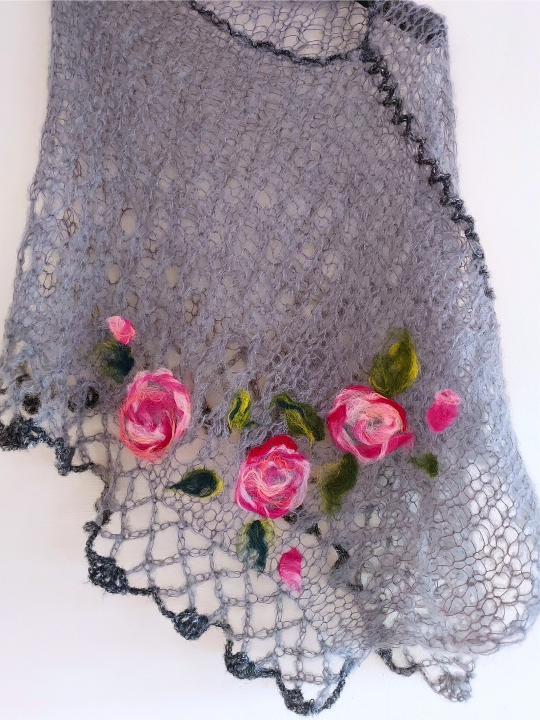 Poncho cu flori  - îmbrăcăminte și modă - haine damă - poncho - Artynos.ro