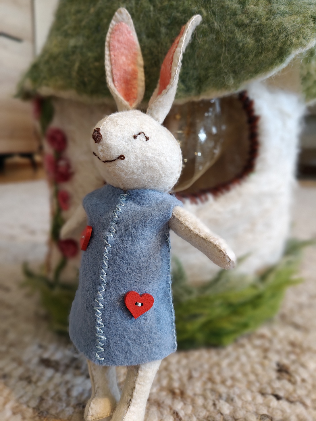 Domna iepuras - jucării și echipamente pentru copii - jucării și accesorii pentru copii - păpuși de joacă - Artynos.ro