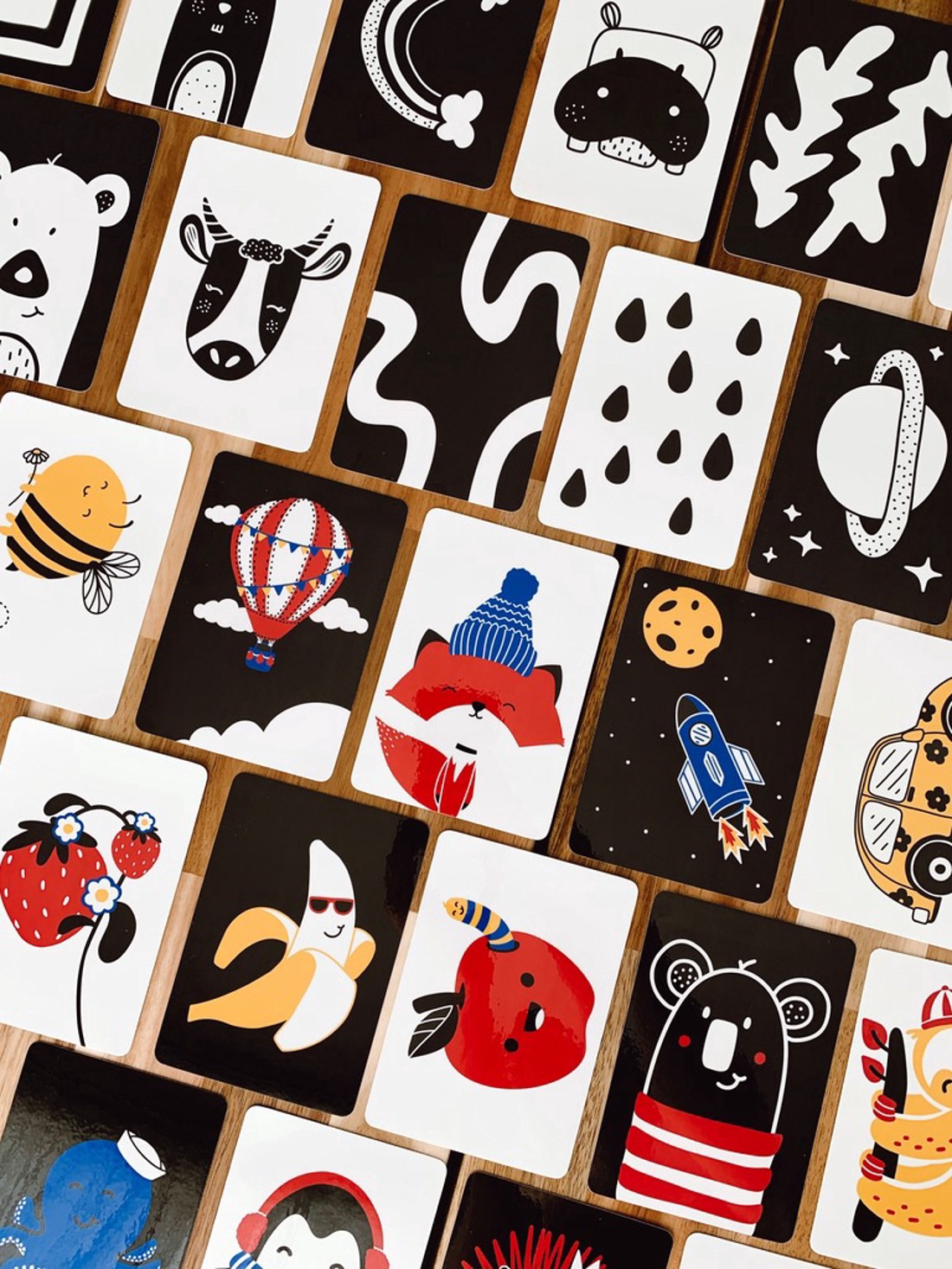 Pachete de carduri contrastante -  - Artynos.ro