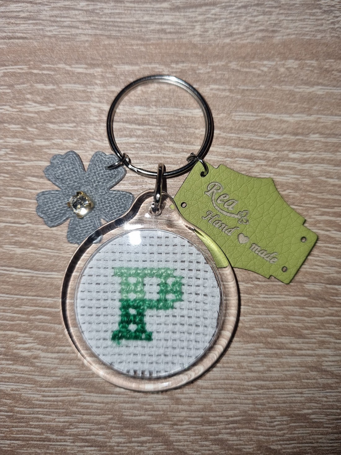 Breloc cu monogramă -  - Artynos.ro