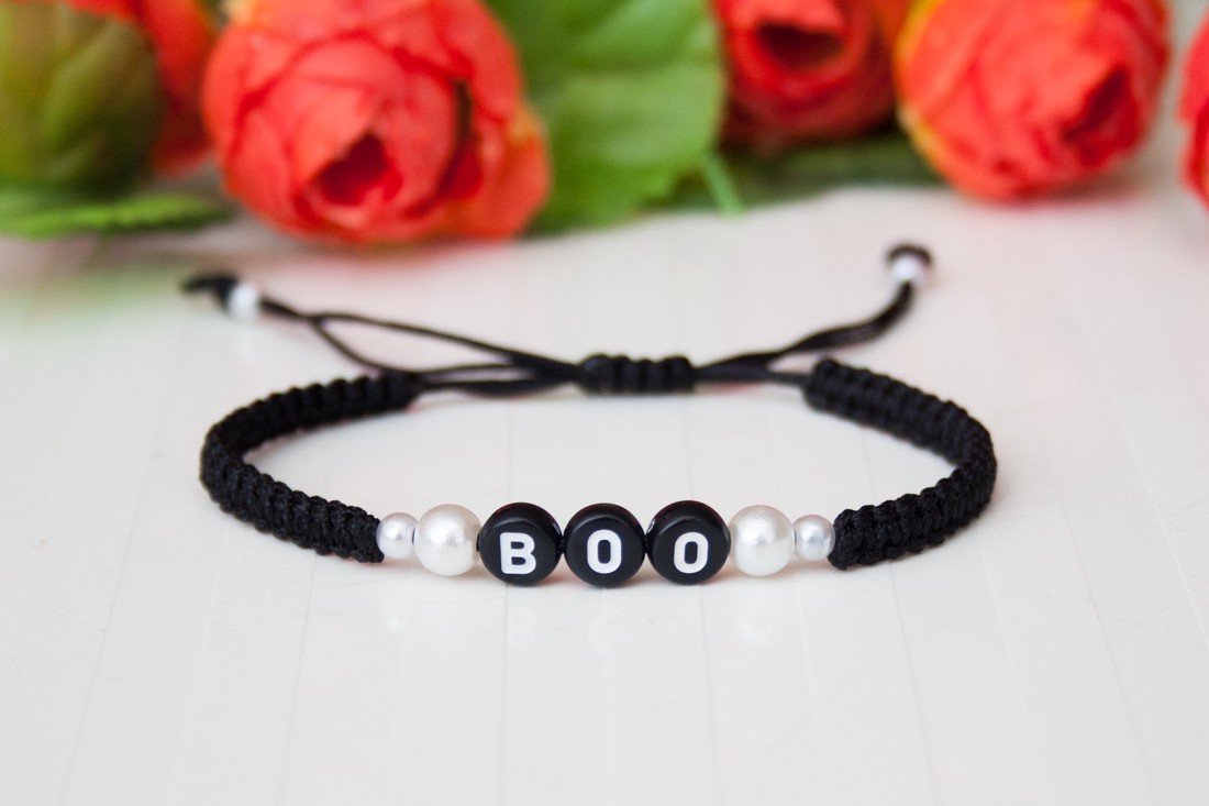 Brățară macramé împletită - Halloween BOO negru/portocaliu - - Artynos.ro Brățară macramé împletită - Halloween BOO negru/portocaliu - - Artynos.ro