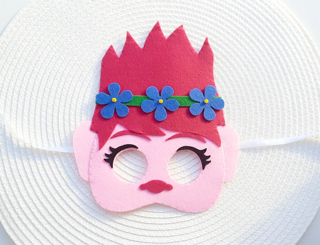 Trolls - Mască de carnaval Poppy pentru fete - îmbrăcăminte și modă - costume și măști de carnaval - costume - Artynos.ro Trolls - Mască de carnaval Poppy pentru fete - îmbrăcăminte și modă - costume și măști de carnaval - costume - Artynos.ro