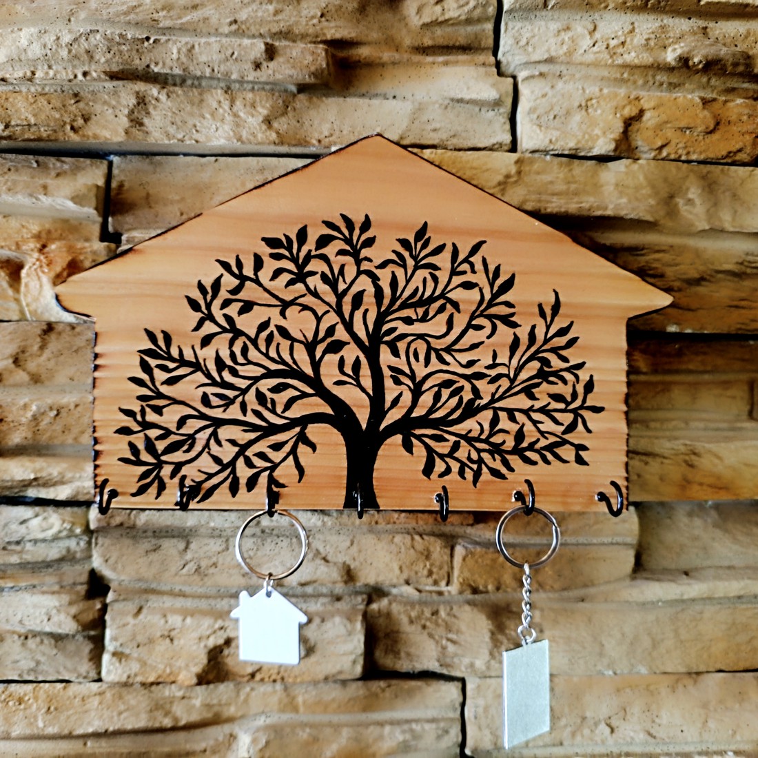 Breloc de perete din lemn decorat cu copacul vieții - casă & stil de viață - accesorii pentru decorat casa - decorațiuni de pereți, decorațiuni suspendate - suport pentru chei - Artynos.ro Breloc de perete din lemn decorat cu copacul vieții - casă & stil de viață - accesorii pentru decorat casa - decorațiuni de pereți, decorațiuni suspendate - suport pentru chei - Artynos.ro