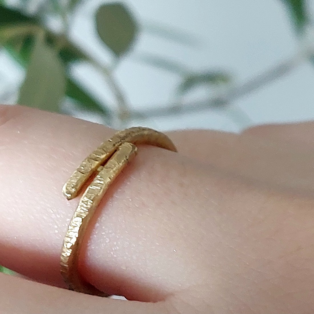 Inel unic, cu design special, din alamă -  - Artynos.ro Inel unic, cu design special, din alamă -  - Artynos.ro