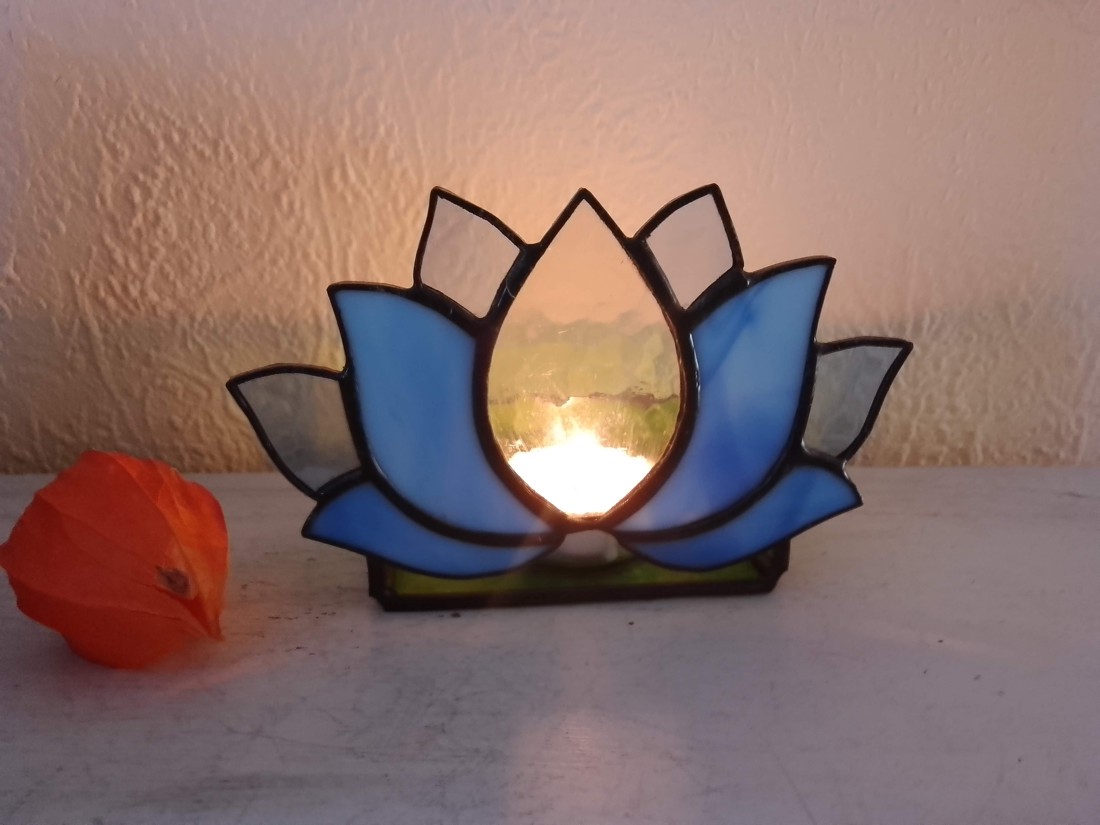 Suport pentru lumânare Tiffany în formă de floare de LOTUS, cadou spiritual. - casă & stil de viață - lumânări, parfumuri, arome - suport lumânări - Artynos.ro