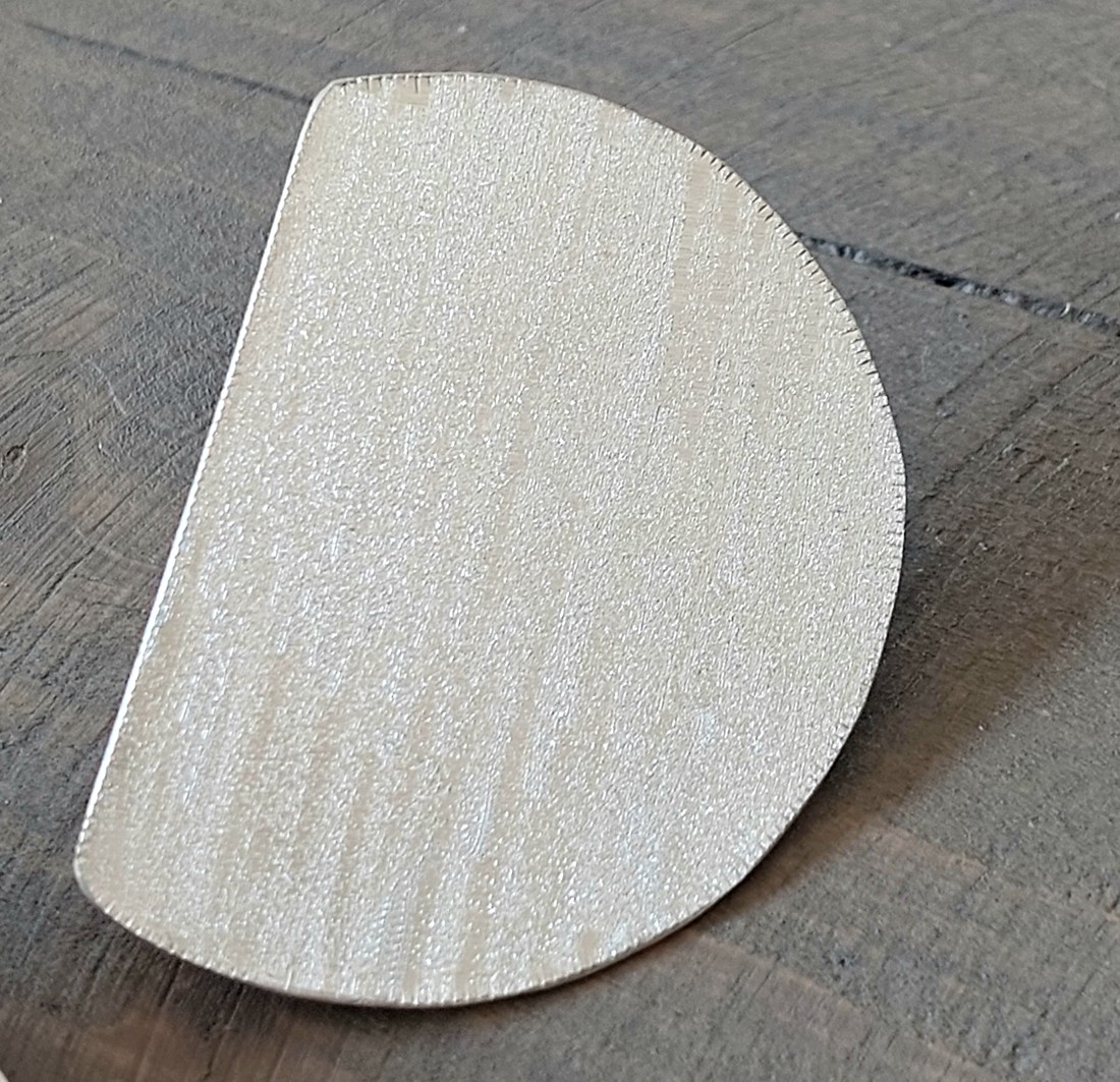 Cercei minimaliști din aluminiu -  - Artynos.ro Cercei minimaliști din aluminiu -  - Artynos.ro