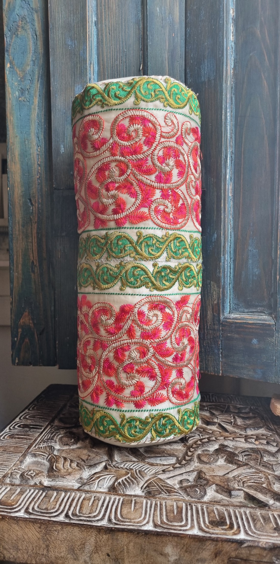 Ceară de skate Mossy - Brodată pe pernă - violet / negru / padley / argintiu - jucării și echipamente pentru copii - accesorii sport - yoga, pilates, accesorii de gimnastică - Artynos.ro