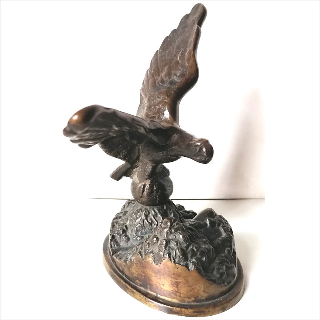 Pasărea Turul, vultur, statuie grea din bronz - arte vizuale și accesorii  - sculptură - statuie din metal - Artynos.ro