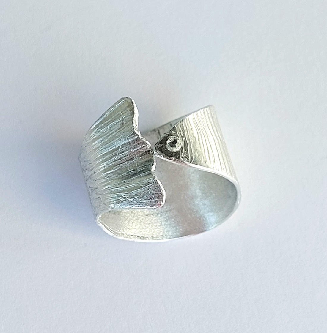 Piesă minimală pentru pește din aliaj de aluminiu - bijuterii - seturi de bijuterii - Artynos.ro Piesă minimală pentru pește din aliaj de aluminiu - bijuterii - seturi de bijuterii - Artynos.ro