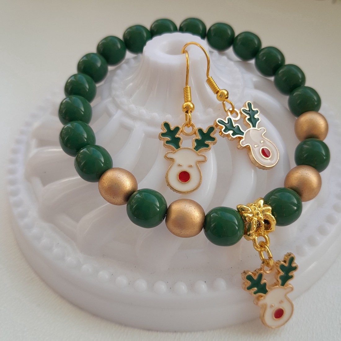 Set de bijuterii cu cerb de Crăciun - brățară, cercei -  - Artynos.ro