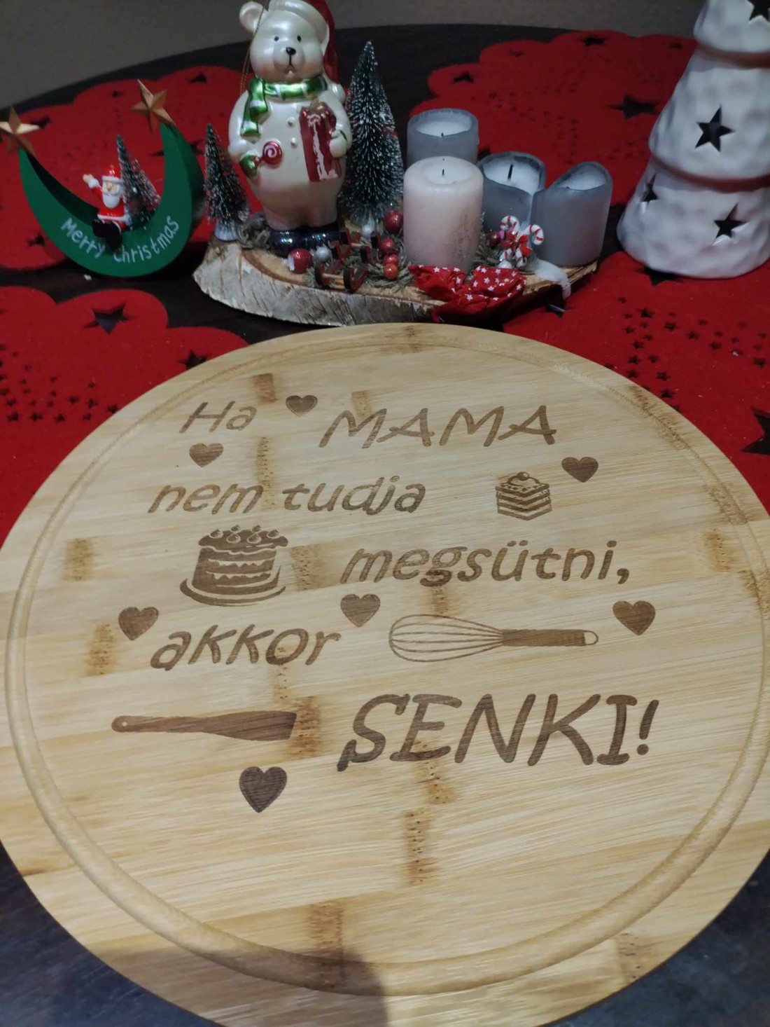 Placă de tăiere pentru mamă, bunică - - Artynos.ro Placă de tăiere pentru mamă, bunică - - Artynos.ro