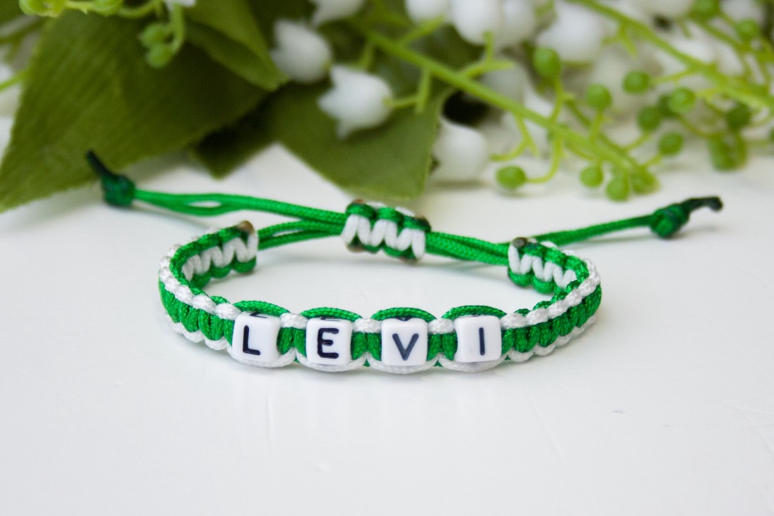 Renumită brățară macramé împletită - Bicolor alb/verde -  - Artynos.ro