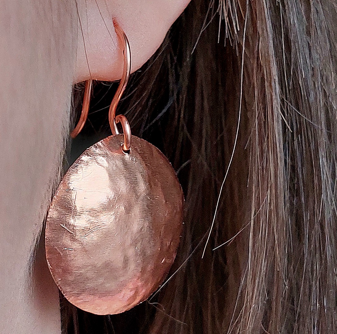 Cercei extra design din cupru - bijuterii - cercei hoops - Artynos.ro Cercei extra design din cupru - bijuterii - cercei hoops - Artynos.ro