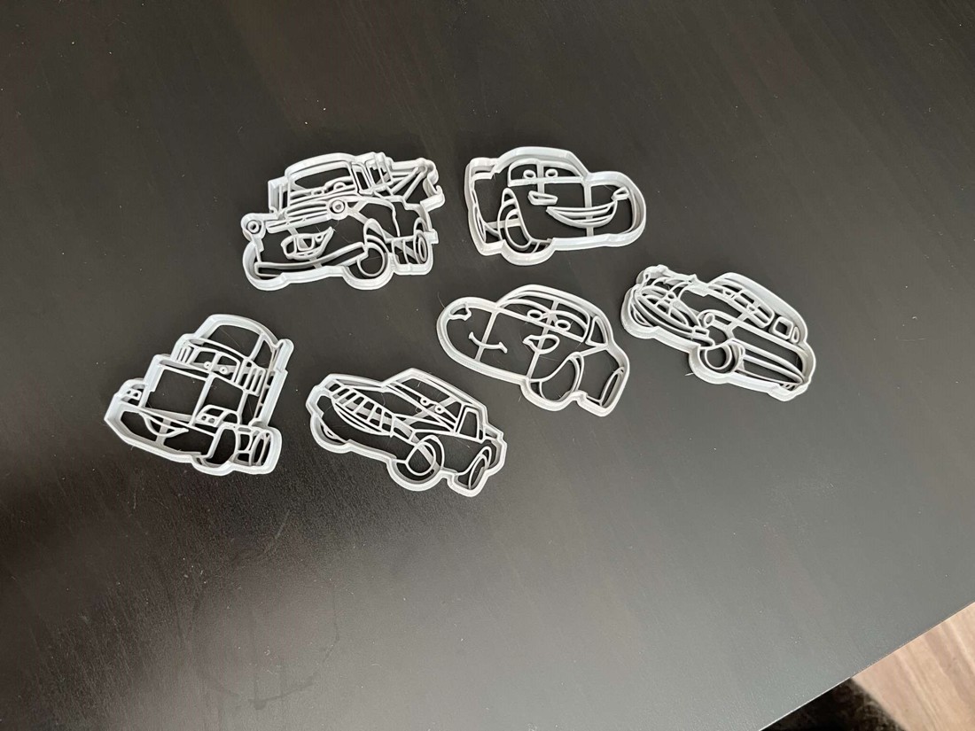 Set de forme pentru prăjituri/plastilină Cars� � Figurine Lightning McQueen și Cars� � Imprimate 3D -  - Artynos.ro