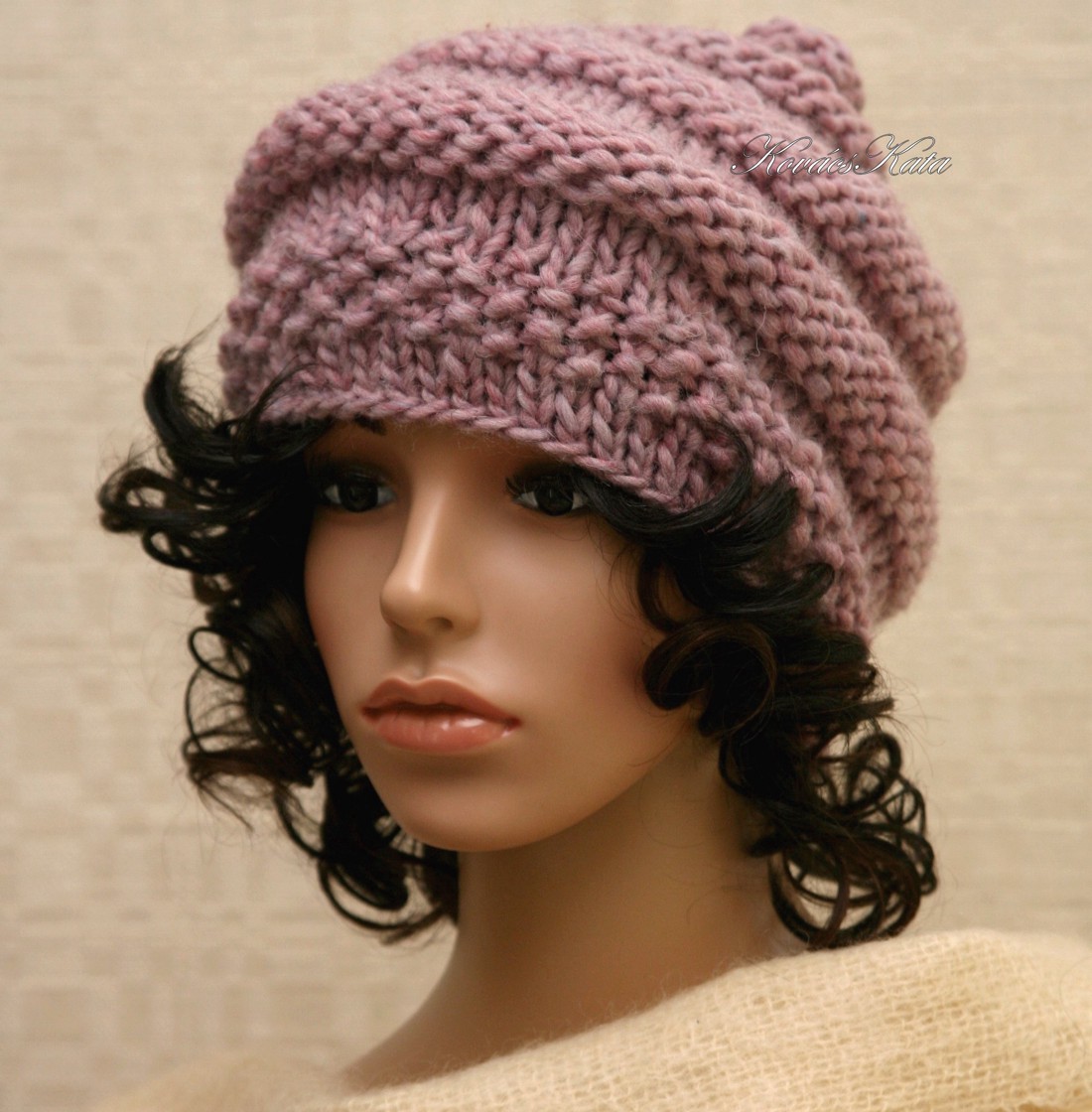 CSIGASAPI / ametist - capac de design tricotat manual - îmbrăcăminte și modă - eșarfe, pălării, fularuri - căciulă - Artynos.ro