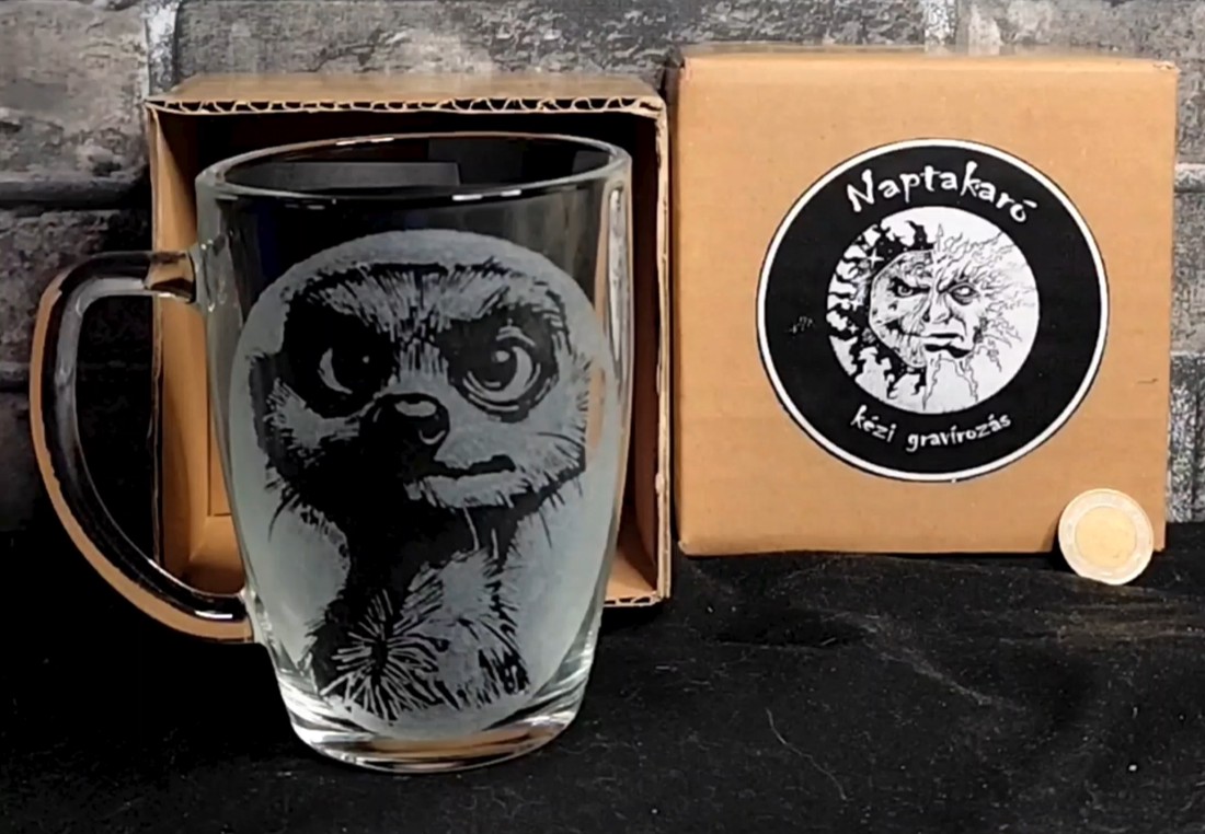 Cană de sticlă cu model de suricată  -  - Artynos.ro