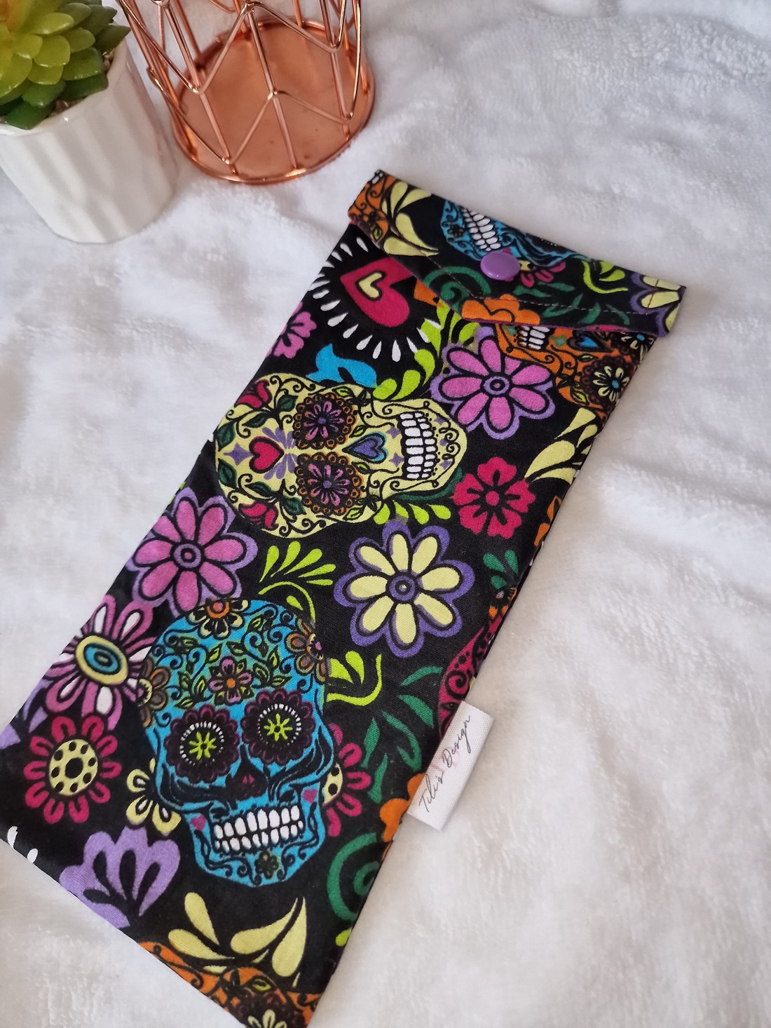 Suport mexican pentru tacâmuri cu craniu de zahăr - - Artynos.ro Suport mexican pentru tacâmuri cu craniu de zahăr - - Artynos.ro