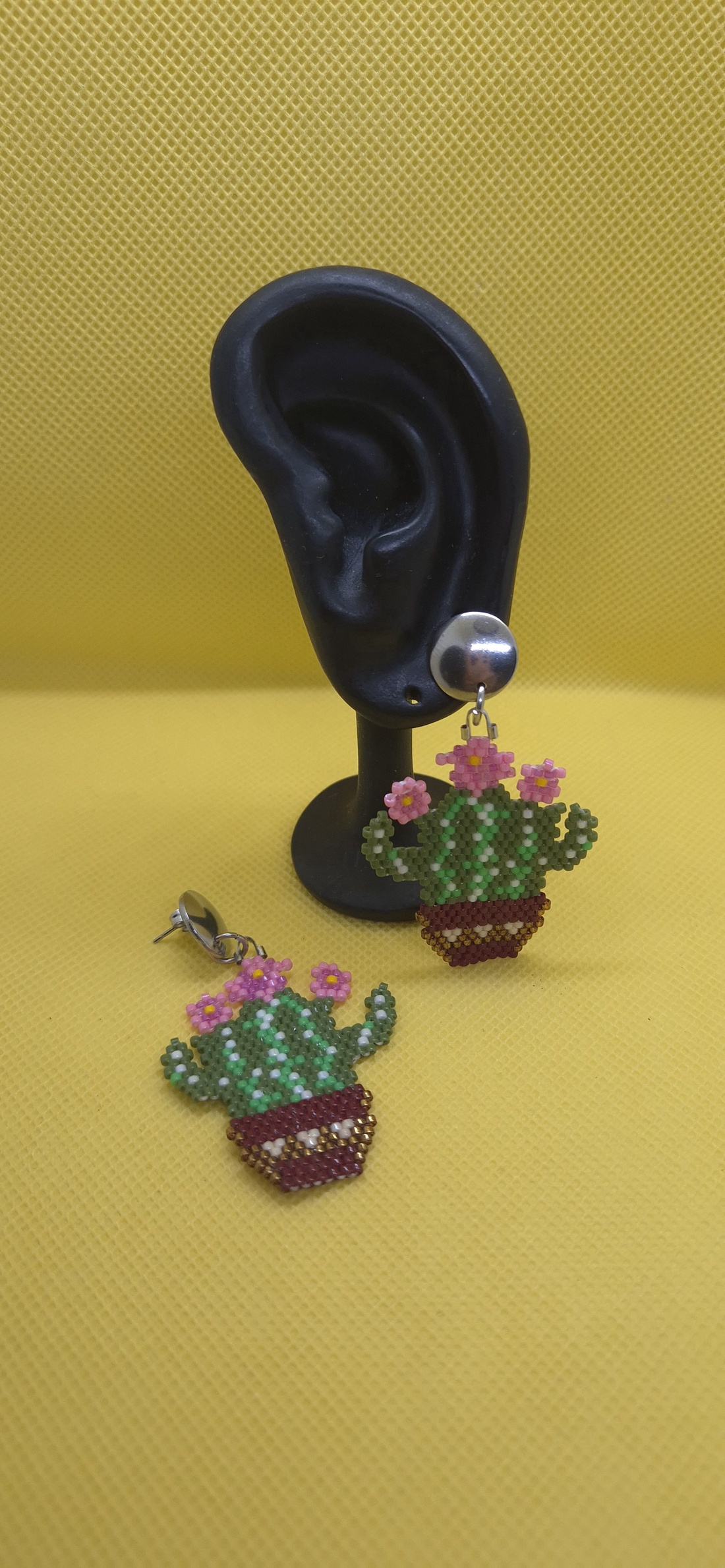 Cercei cactus inflorit - bijuterii - cercei - cercei din mărgele - Artynos.ro