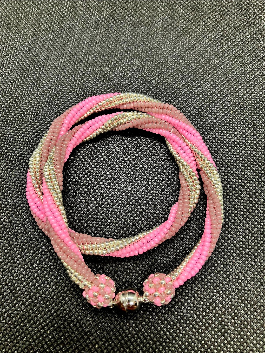 Colier Cotton Candy - bijuterii - coliere - coliere din mărgele - Artynos.ro