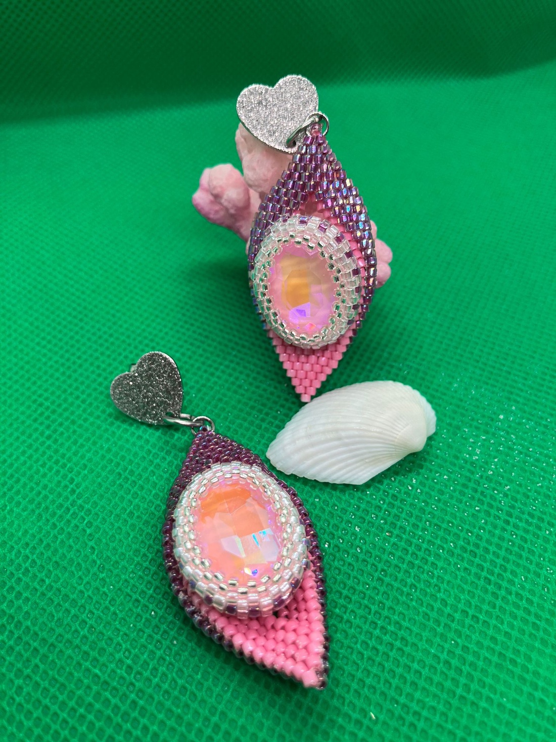Cercei Pink Leaf - bijuterii - cercei - cercei din mărgele - Artynos.ro
