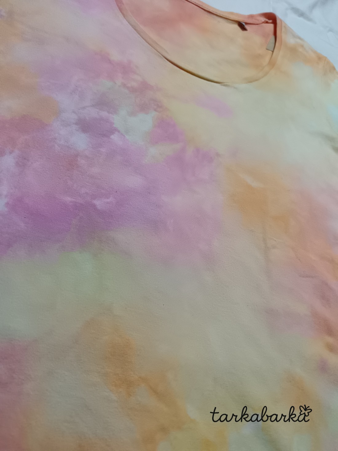 Batiked gât adânc femei T-shirt dimensiune L -  - Artynos.ro