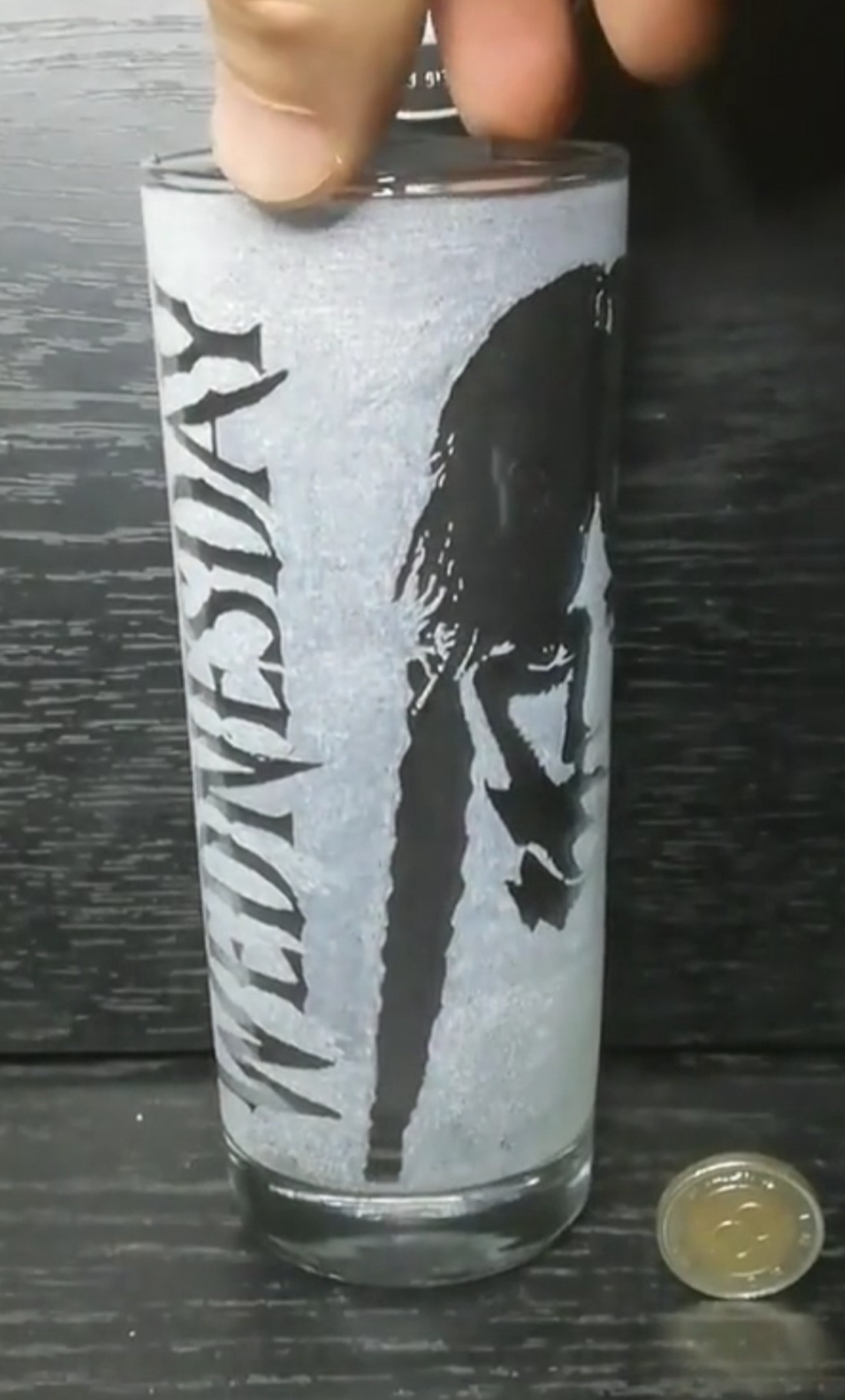 Pahar de sticlă cu model Wednesday, gravat manual  -  - Artynos.ro