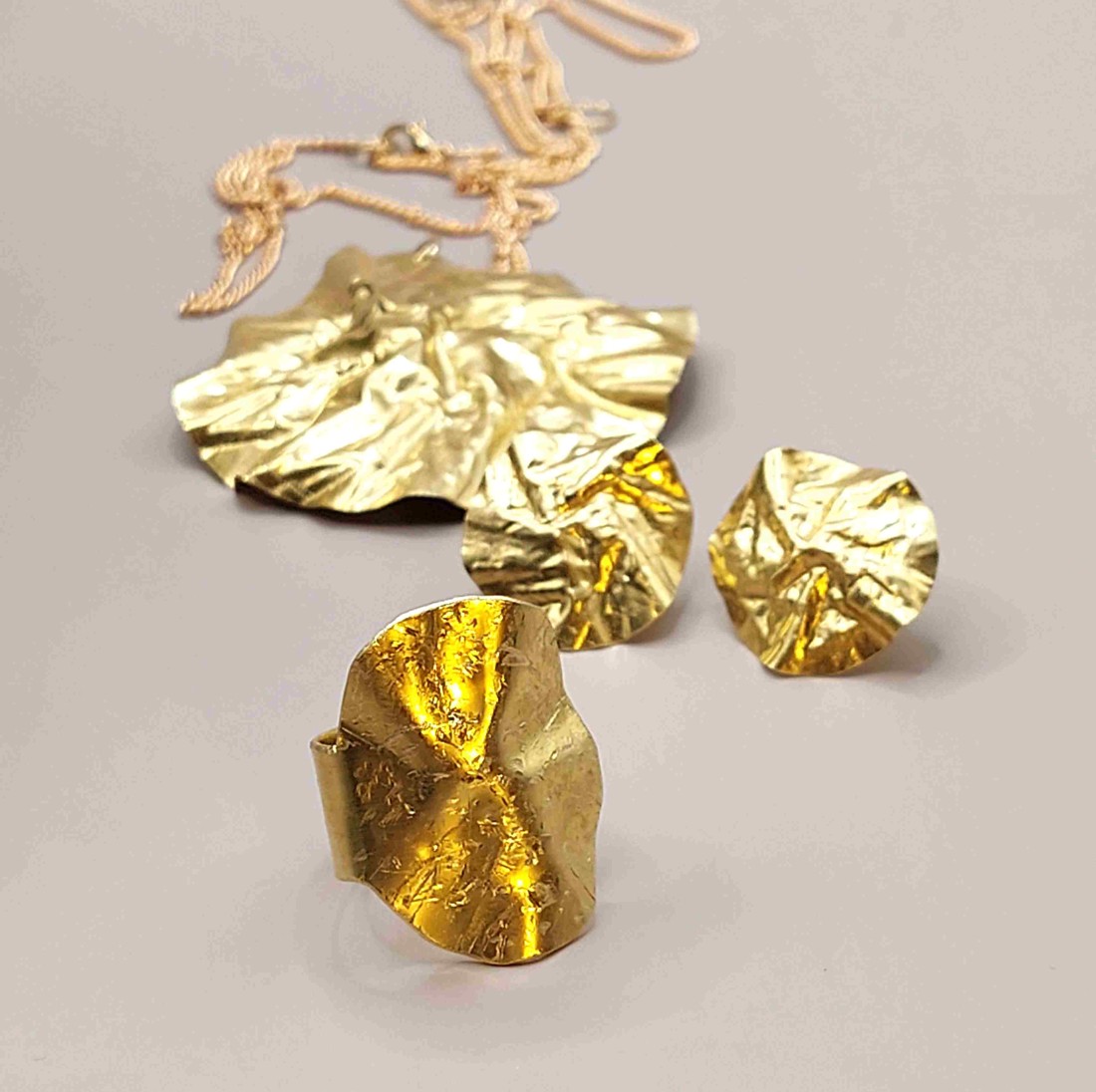  Floare cu mărgele din alamă bijuterie - bijuterii - seturi de bijuterii - Artynos.ro