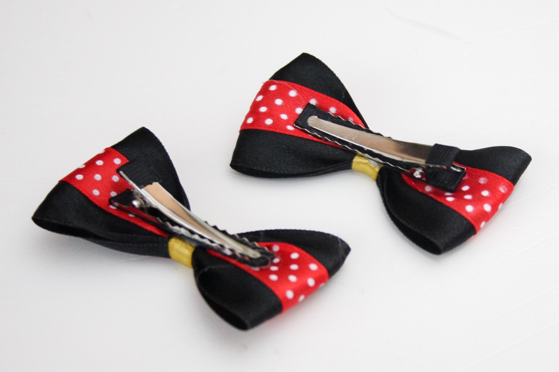 Clip de păr cu arc - negru/roșu cu buline Minnie Mouse - - Artynos.ro Clip de păr cu arc - negru/roșu cu buline Minnie Mouse - - Artynos.ro