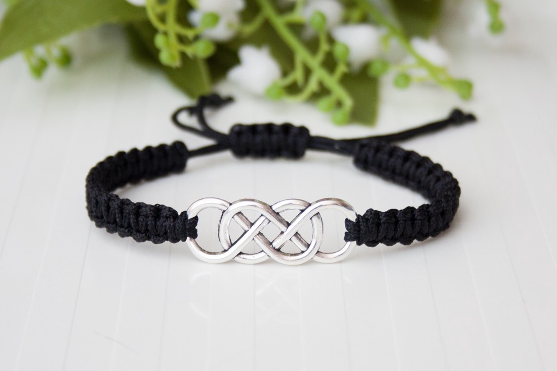 Brățară macramé împletită - negru infinit mare -  - Artynos.ro