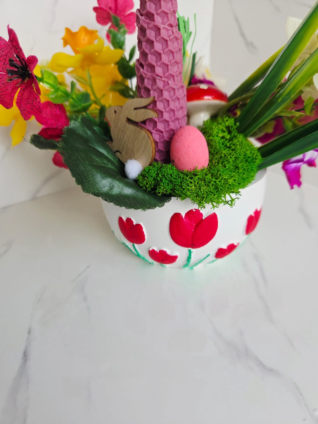 Decoratiune ghiveci cu lalele - casă & stil de viață - decorațiuni de casă - decorațiuni de masă și rafturi - decorațiuni de masă - Artynos.ro