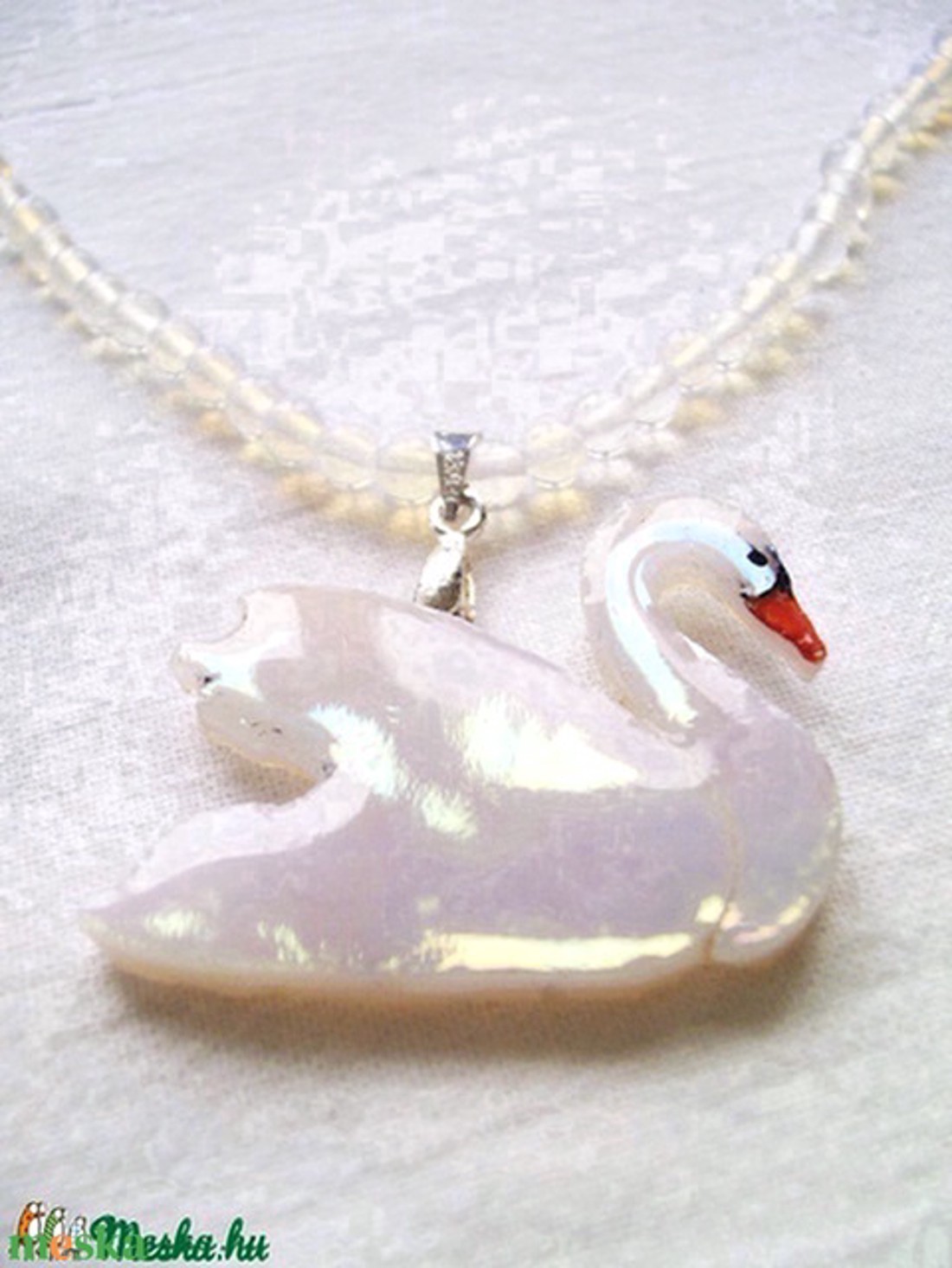 Pandantiv lebădă albă pe colier moonstone-opalit - bijuterii - coliere - pandative - Artynos.ro