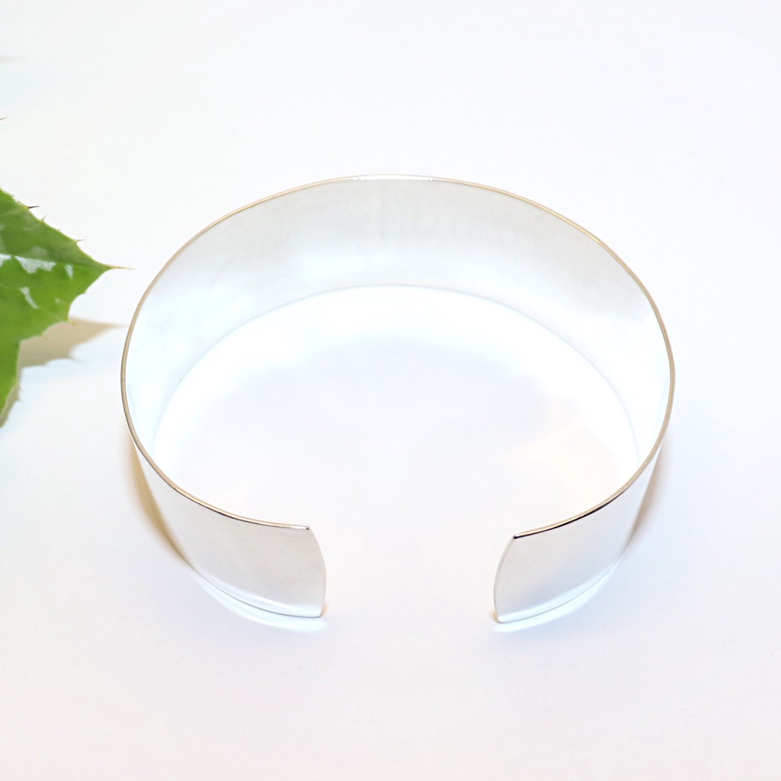 Brățară de argint plată, lată, lucioasă, pentru femei sau bărbați, 20 cm (EK.025) - - Artynos.ro Brățară de argint plată, lată, lucioasă, pentru femei sau bărbați, 20 cm (EK.025) - - Artynos.ro